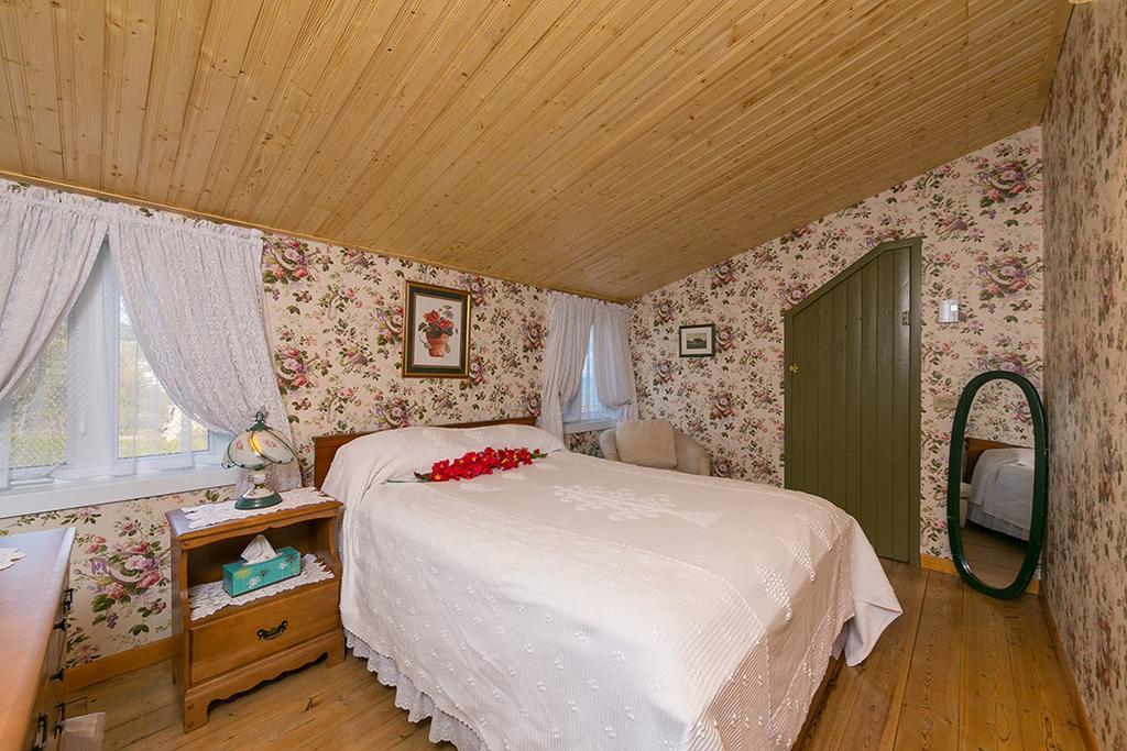 Auberge Gite Maison Des Lilas La Malbaie Ngoại thất bức ảnh