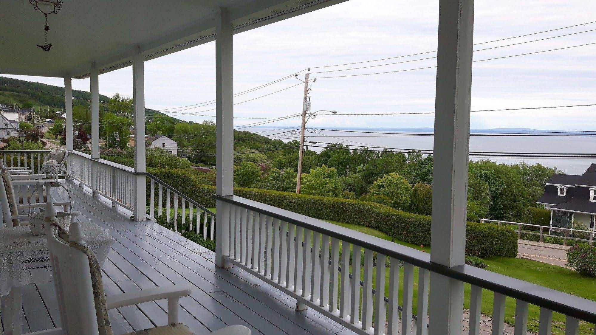 Auberge Gite Maison Des Lilas La Malbaie Ngoại thất bức ảnh